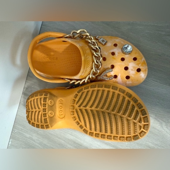 Crocs Women's Classic Platform Graphic Clogs Orange/yellow Sorbet Size 6 - Picture 13 of 13